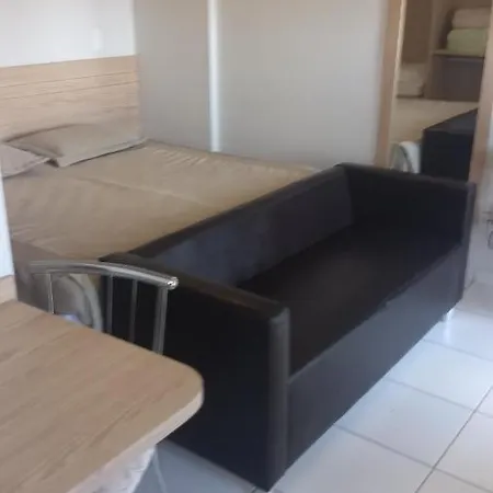 Golden dolphin Express 5pessoas mais 1 criança até 5 anos com toalhas e roupas de cama,lençóis, travesseiros e fronhas e 3 parques aquáticos termais limpeza impostos e taxas já incluso Caldas Novas Exterior foto